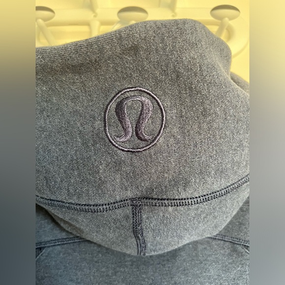 Lululemon Navy Scuba Full Zip Hoodie w/ Rose Gold Zipper - Picture 4 of 5